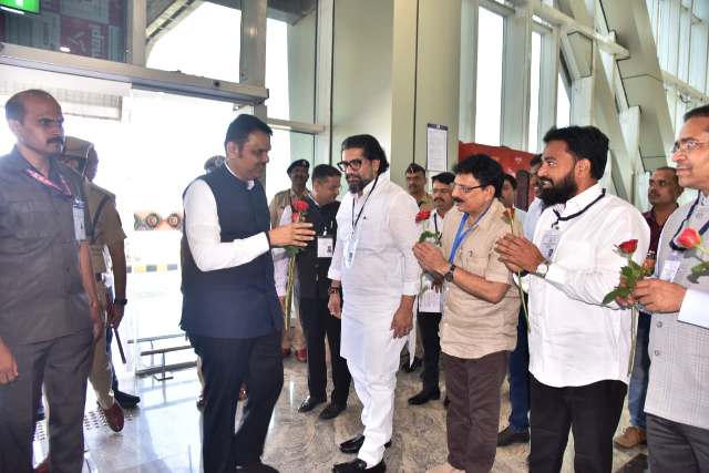 मुख्यमंत्री देवेंद्र फडणवीस यांचे कोल्हापूर विमानतळावर आगमन ; गृहमंत्र्यांच्या कार्यक्रमात सहभागी होणार